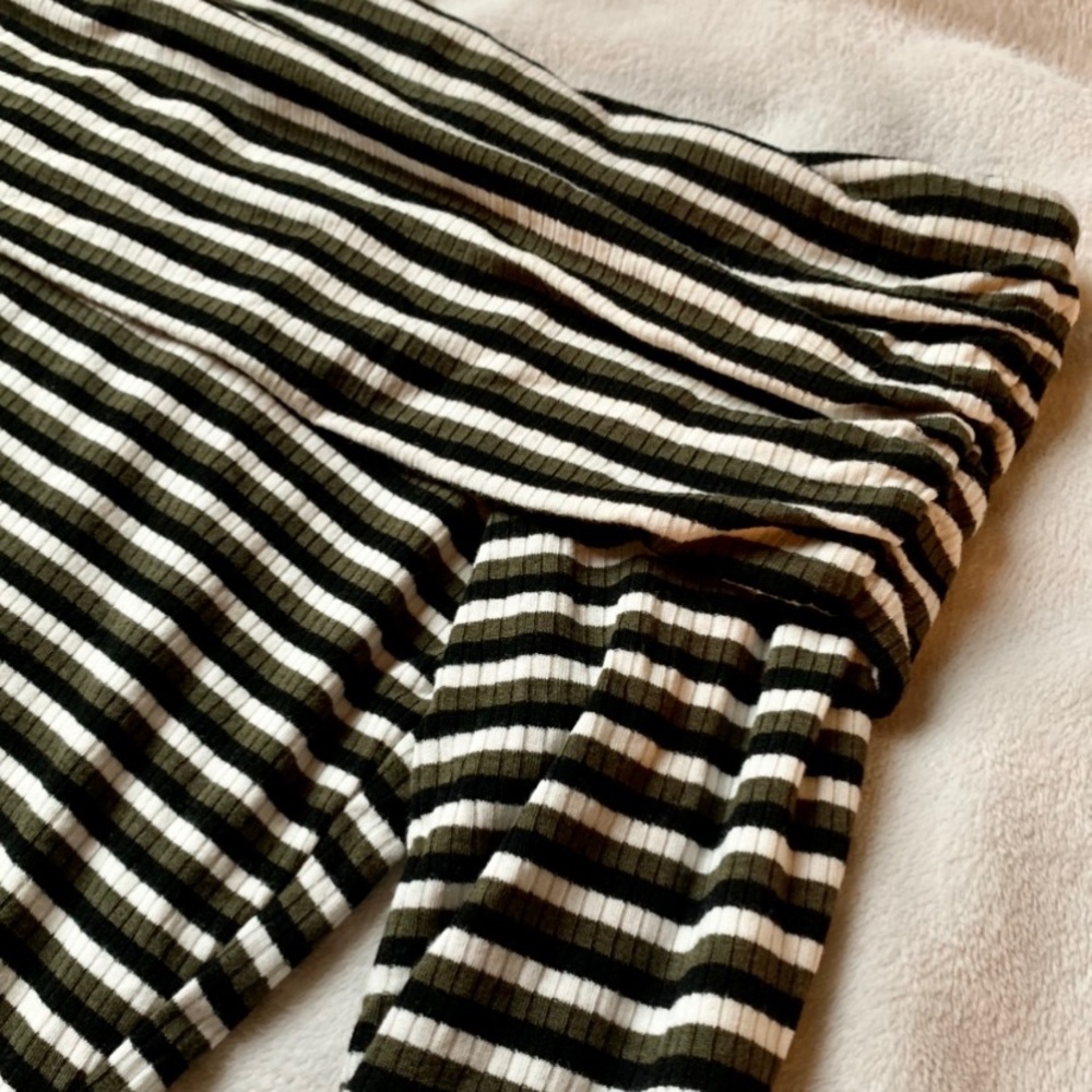 Fashion Nova Annalien Off Shoulder Striped Top - Picture 3 of 4